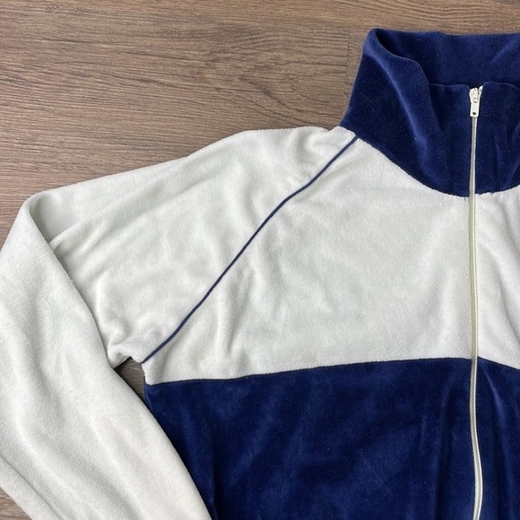 Vintage Cherry Hill Women’s Navy and White Zip Up Velour Sweatshirt, size Large - Picture 2 of 11